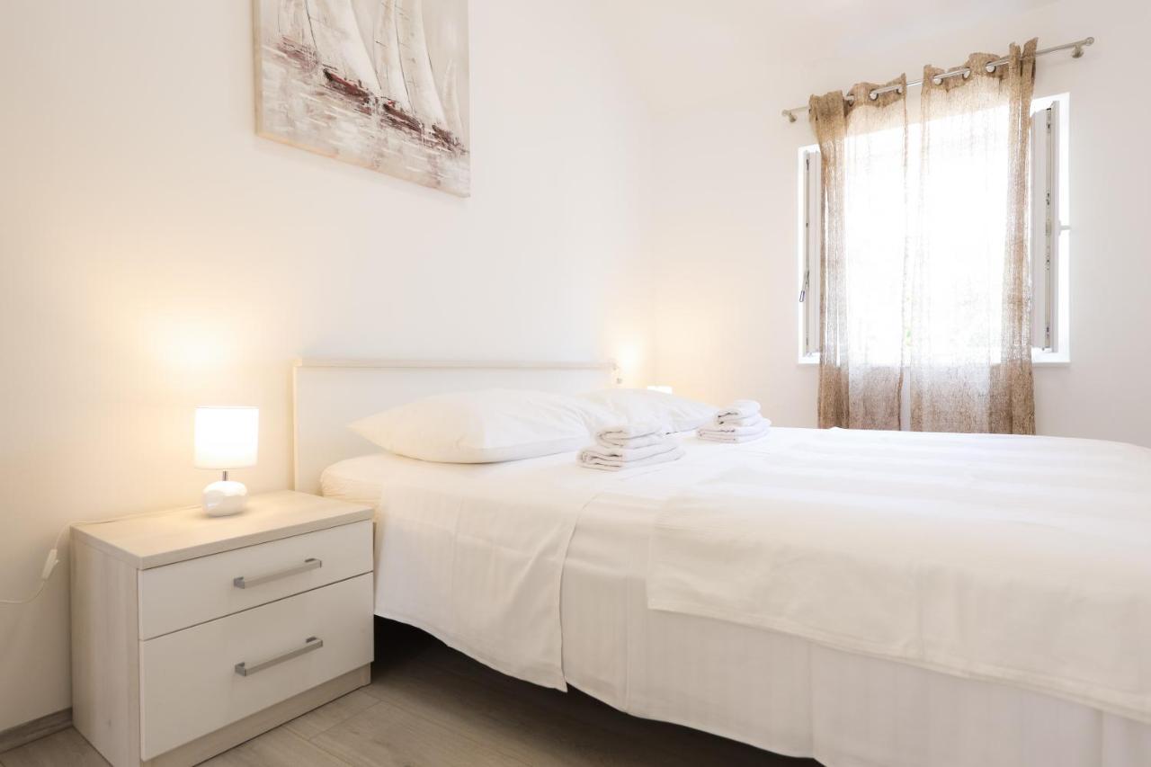 Two Bedroom Apartment In The Old Town Marija Zadar Exterior foto